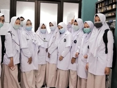 Alumni siswa Kuliah di Poltekes Bhakti Mulia Sukoharjo 